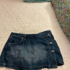 YMI Jean Skort Size Medium
